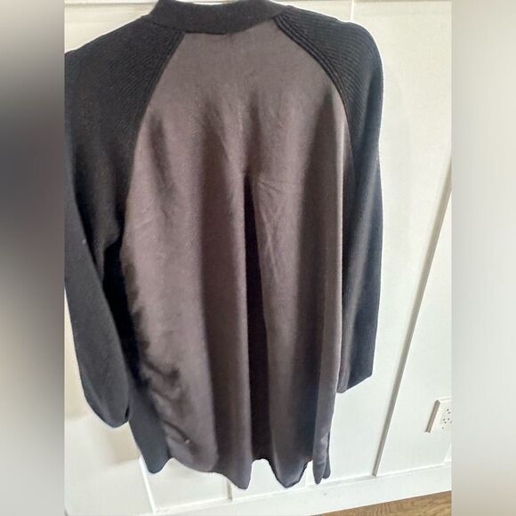 Lululemon Still At Ease Wrap
Black - Picture 4 of 13